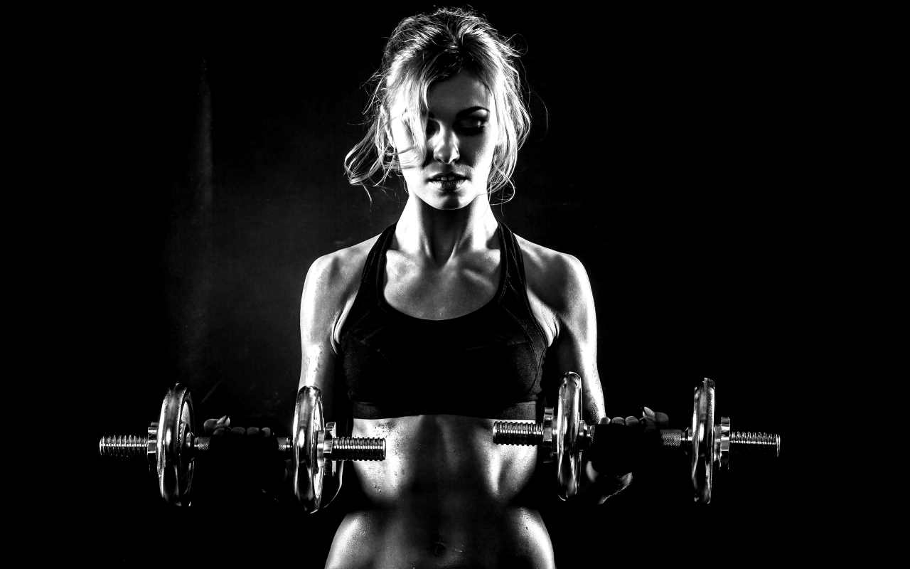 Dumbbells-Fitness-Girl-HD-Wallpaper